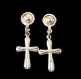 BRINCO CRUZ FOLHEADO A PRATA 950 PB079