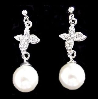 BRINCO de PEROLA e STRASS BB006