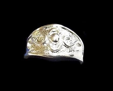 ANEL FOLHEADO A PRATA PA021