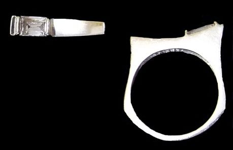 ANEL FOLHEADO A PRATA PA015