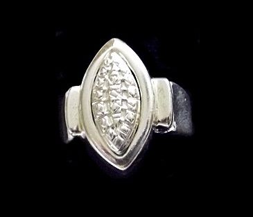 ANEL FOLHEADO A PRATA PA024